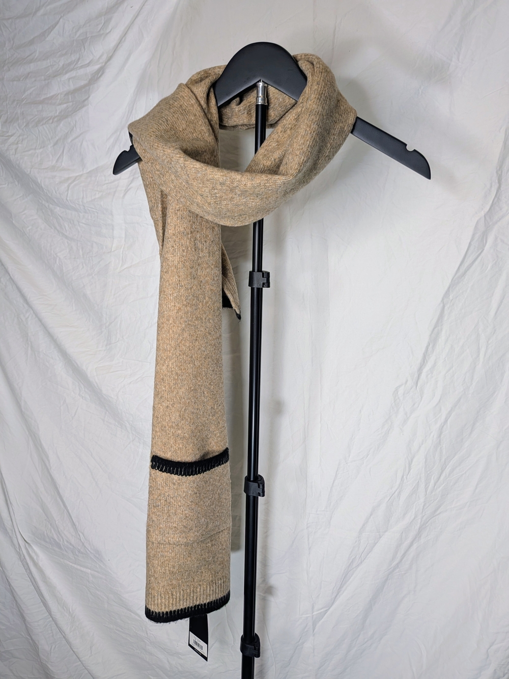 BCBG Women's Beige Contrast Stitch Scarf with Pockets & Black Trim New w Tags